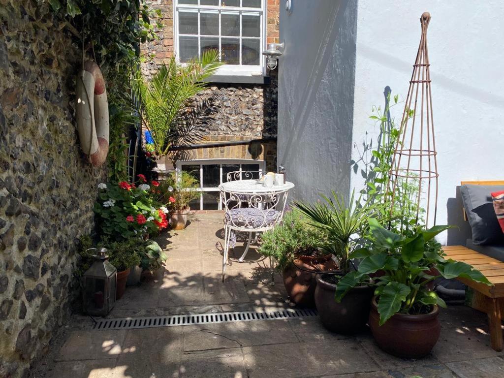 Picturesque Seaside Cottage Next To Viking Bay - ブロードステアーズ エクステリア 写真