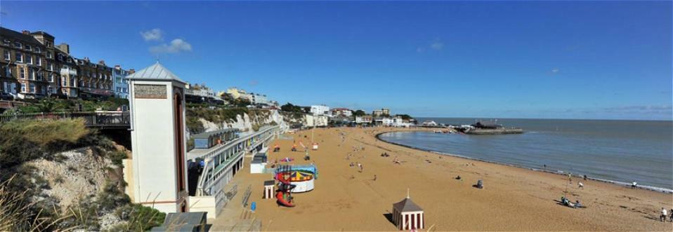 Picturesque Seaside Cottage Next To Viking Bay - ブロードステアーズ エクステリア 写真