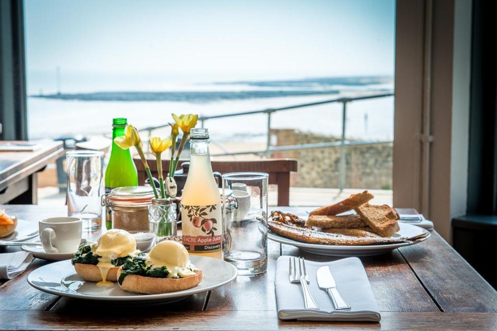 Picturesque Seaside Cottage Next To Viking Bay - ブロードステアーズ エクステリア 写真